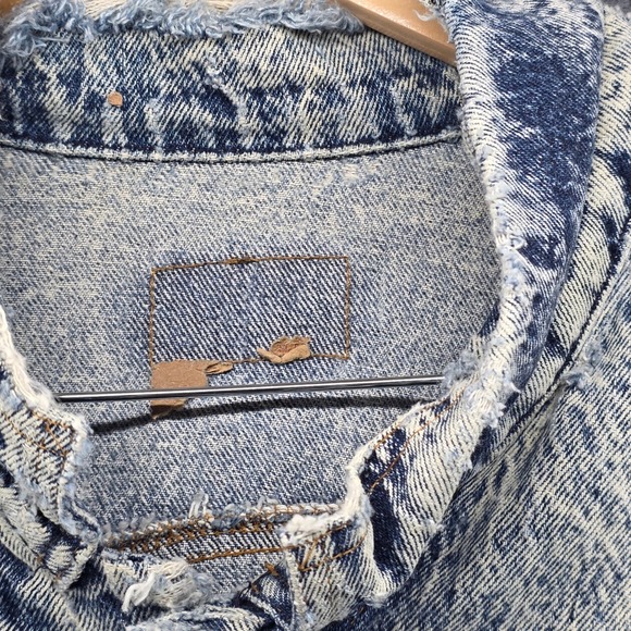 Vintage Levis Acid Wash Denim Trucker Jacket Made in USA Blue 75068-0510 XL Mens - Picture 11 of 13